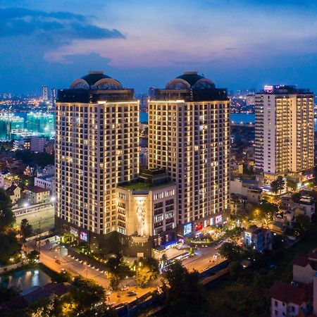 Westlake Homestay Hanoi - D'Le Roi Soleil エクステリア 写真