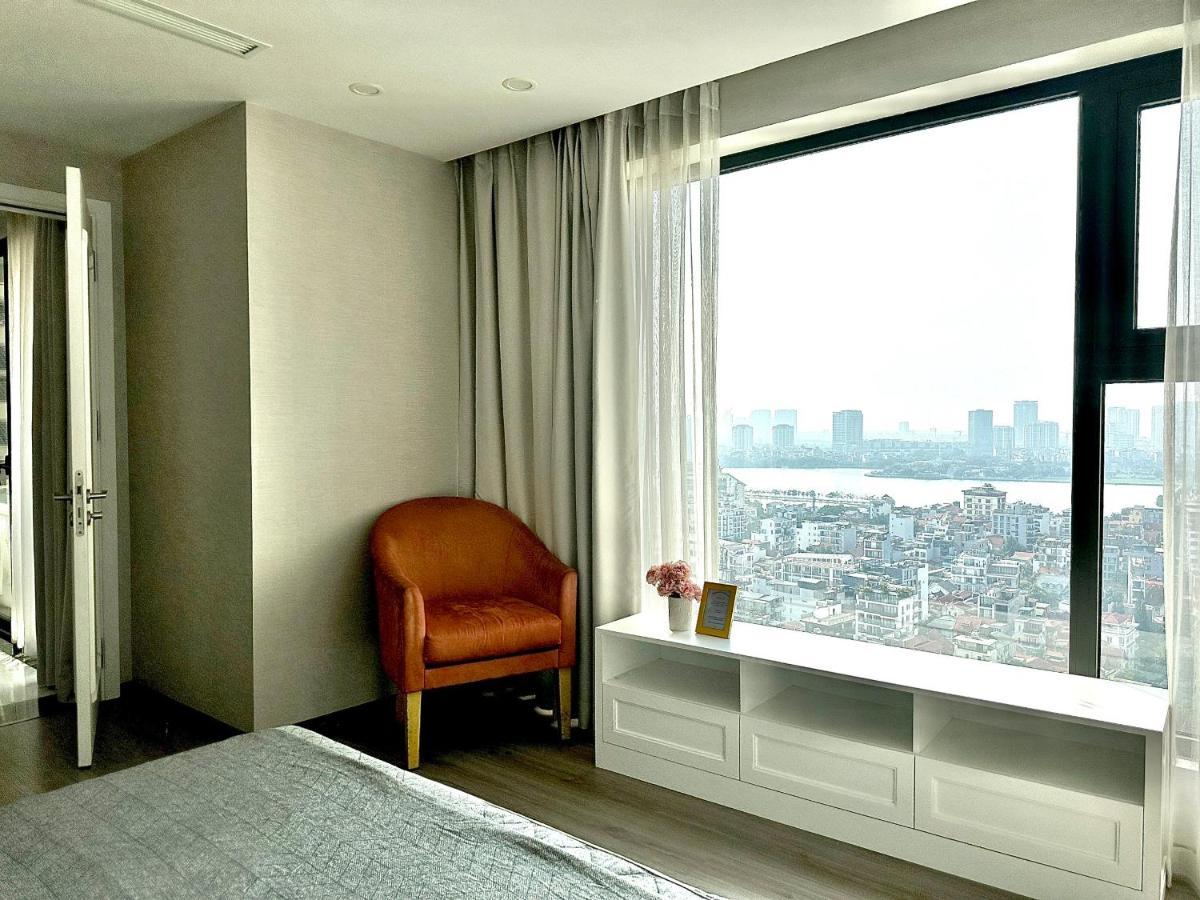 Westlake Homestay Hanoi - D'Le Roi Soleil エクステリア 写真